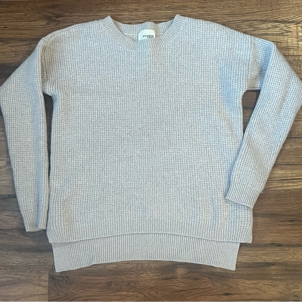 Wilfred Light Gray Crew Neck Sweater